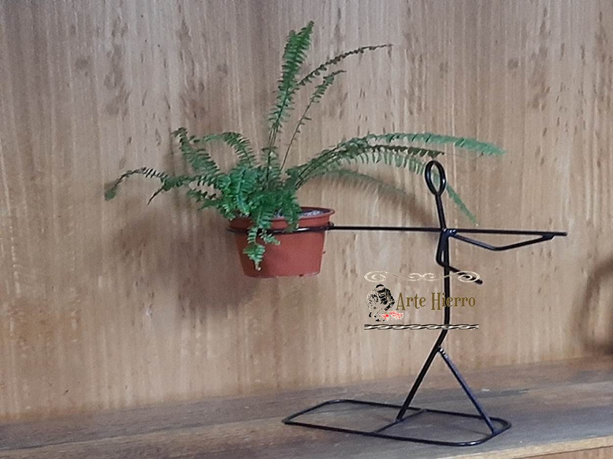 Soporte para macetero con pedestal